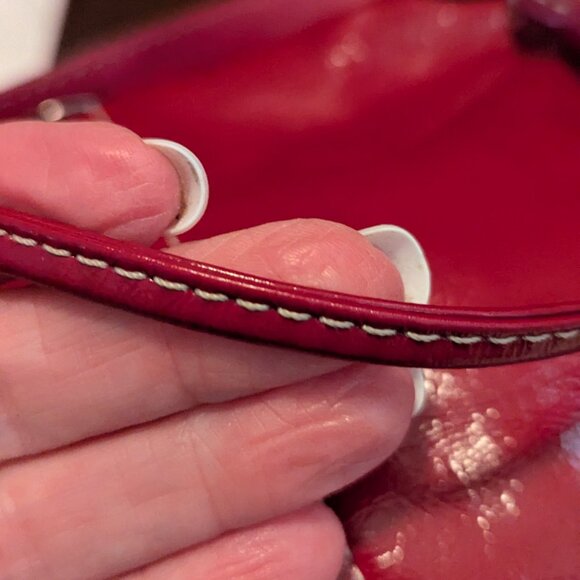 Coach Turnlock Wristlet in Red Patent Leather! - Picture 10 of 11